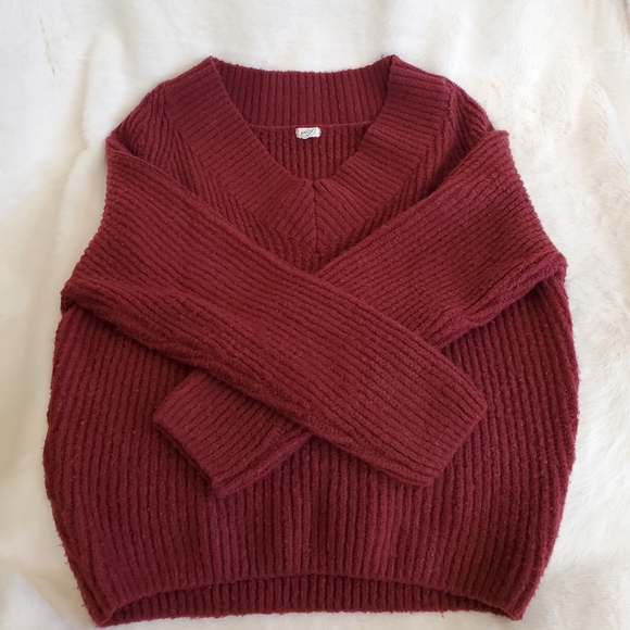 Garage Burgundy Sweater - Picture 5 of 12